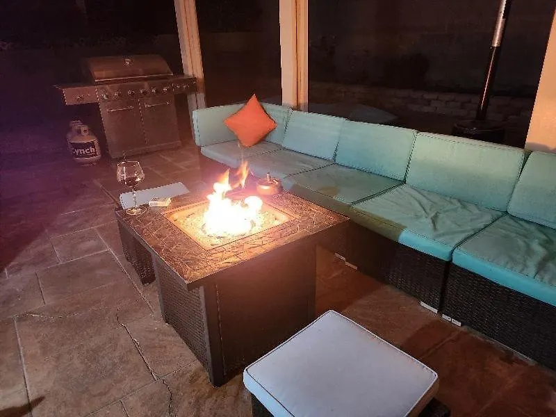 Quarto em Acomodações Particulares Suite Near Airport, Strip And Raiders Stadium Las Vegas